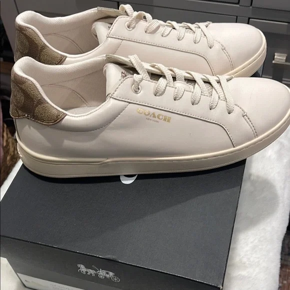 COACH- Clip Leather Low Top Chalk Sneakers- 9.5B - Picture 1 of 14